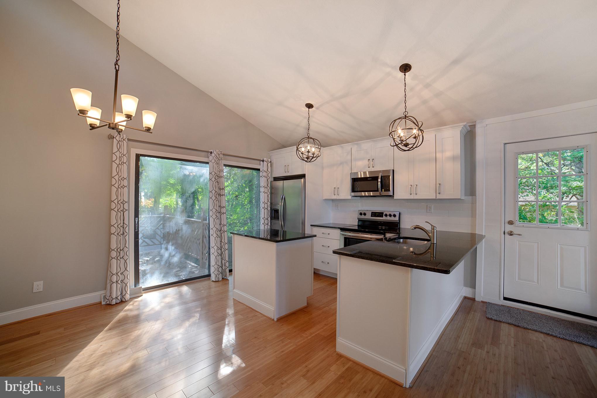 239 Beachwood Road Pasadena, MD 21122 - Photo 4 of 30 Gallery Image 4