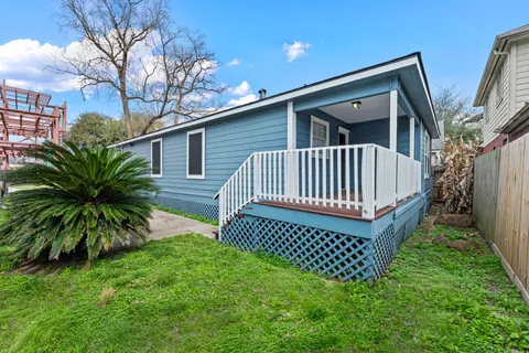 $429,000 | 842 East 29th Street, Houston, TX 77009