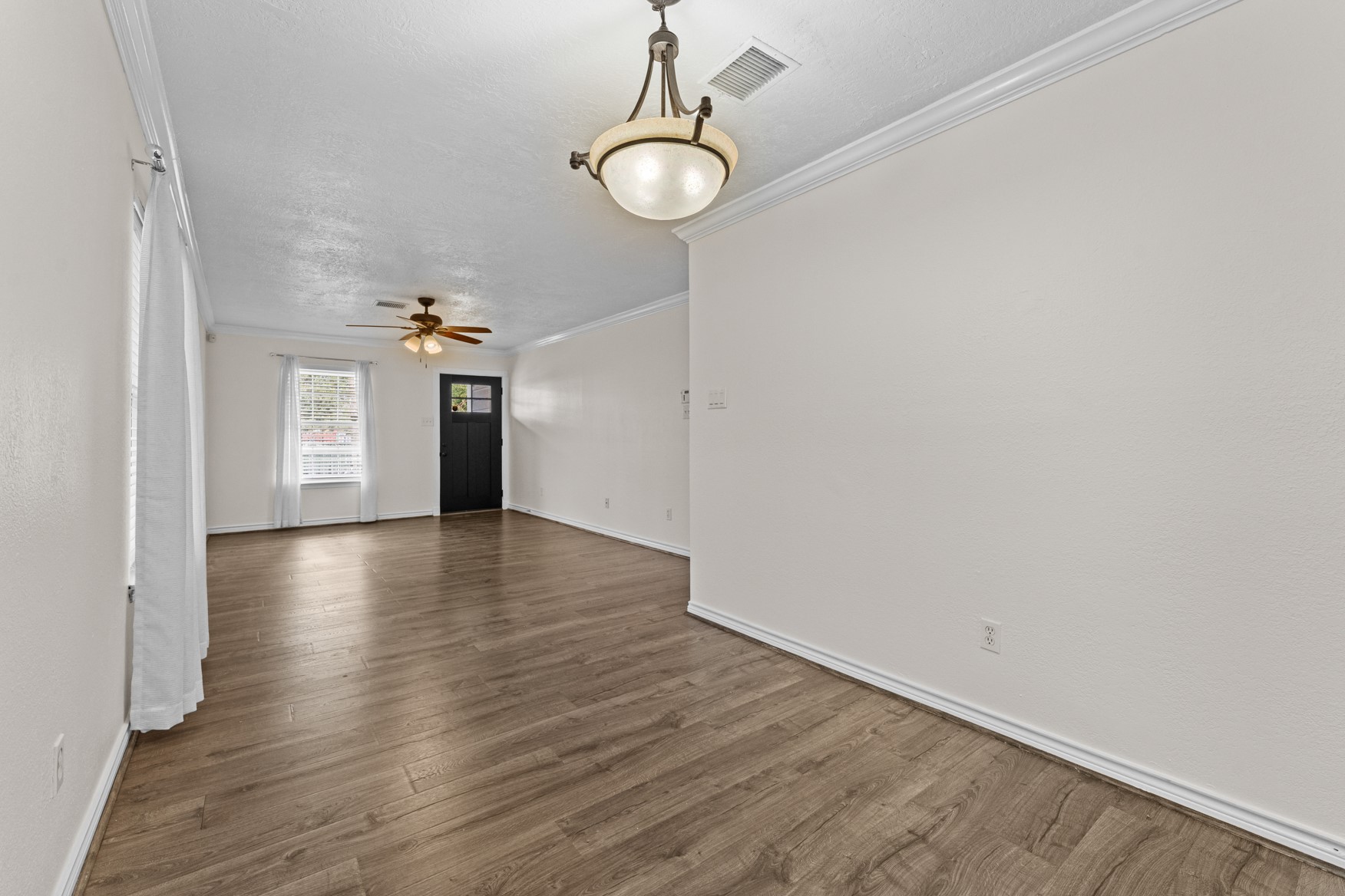 842 East 29th Street Houston, TX 77009 - Photo 9 of 24