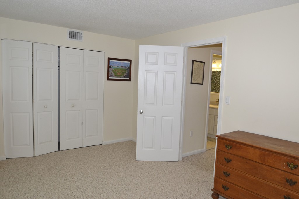9 Beal's Cove Road, Unit E Hingham, MA 02043 - Photo 12 of 16 Gallery Image 12