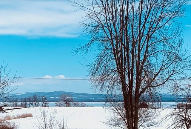 $289,000 | 1091 Highway 2, North Hero, VT 05474