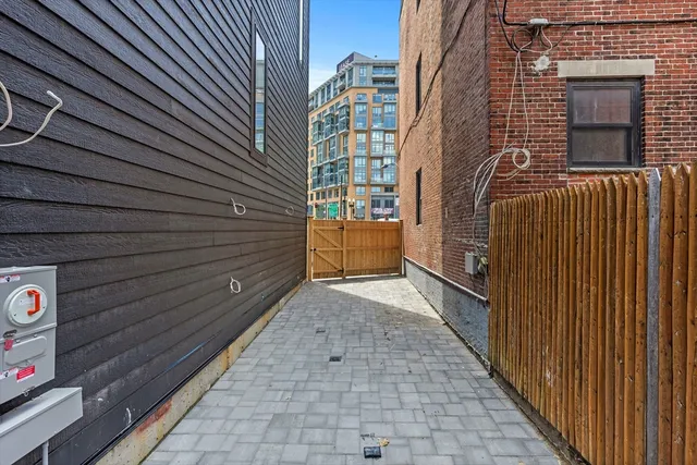 $1,785,000 | 43 Stillman Street, Unit 1, Boston, MA 02113