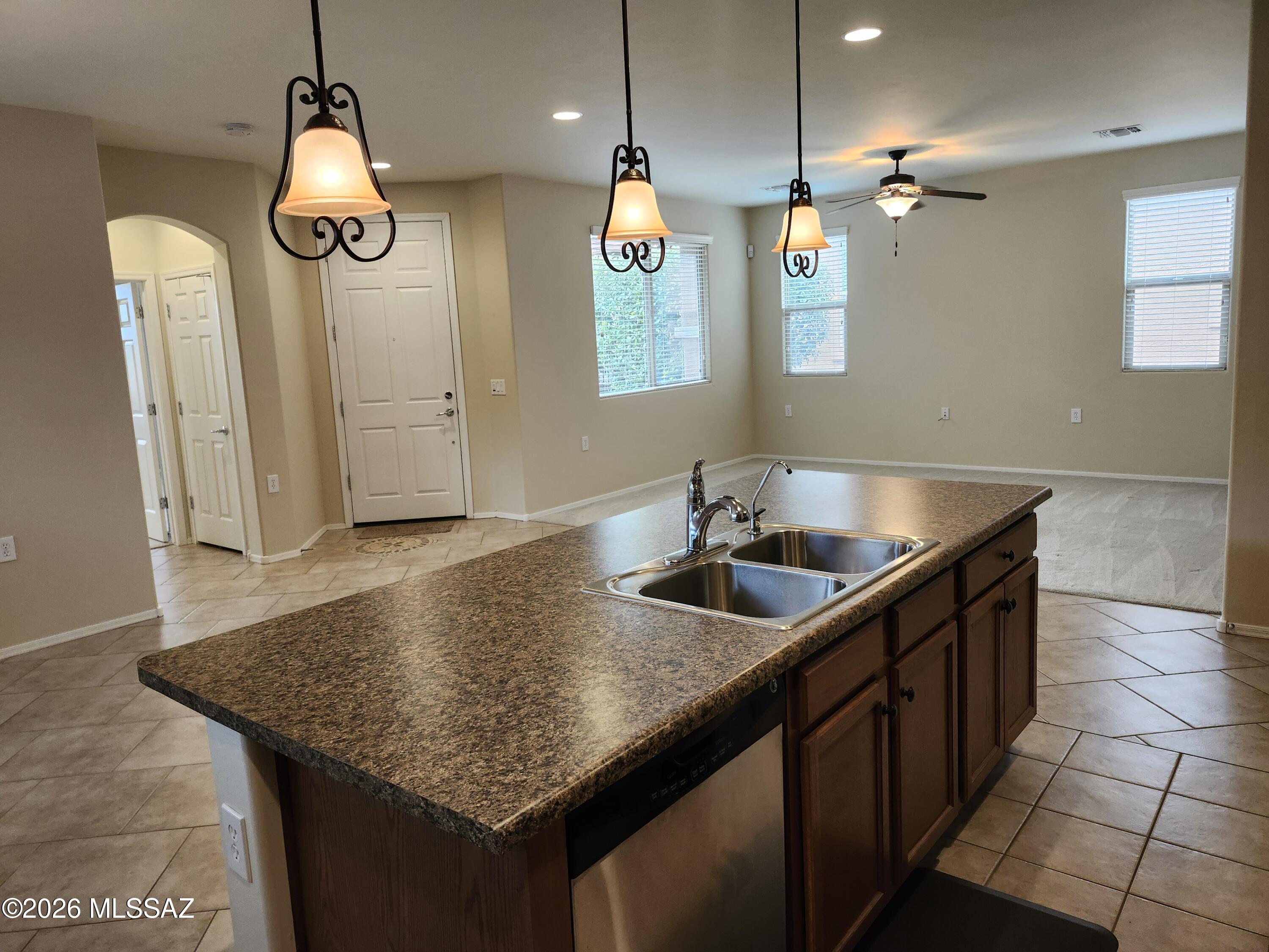13979 East Cheavront Loop Vail, AZ 85641 - Photo 14 of 39 20260507_150037