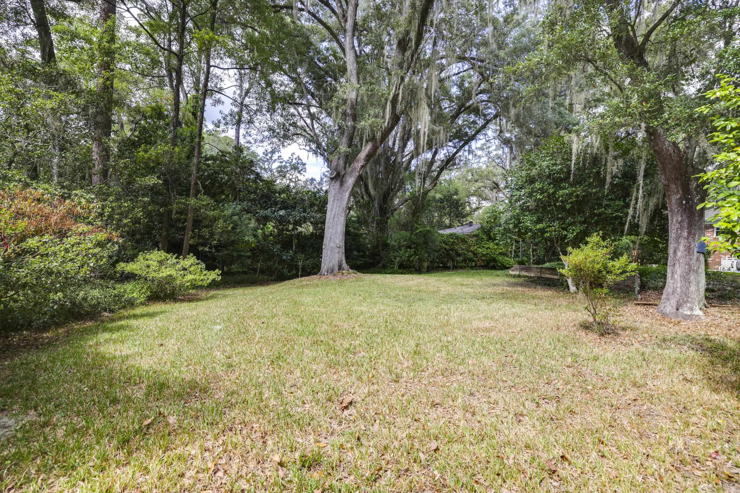 1129 Mercer Dr  
