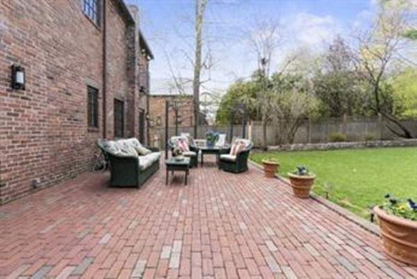 101 Stuart Road Newton, MA 02459 - Photo 25 of 26 a view of a terrace with sitting area