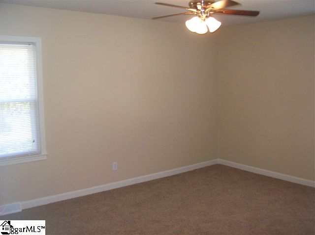 207 Gravley Road Greer, SC 29651 - Photo 17 of 25 Gallery Image 17