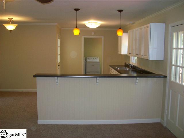 207 Gravley Road Greer, SC 29651 - Photo 7 of 25 Gallery Image 7
