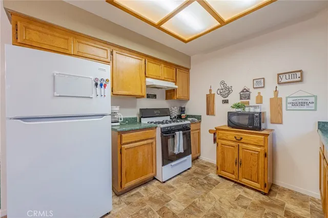 $325,000 | 331 La Mesa Court, Merced, CA 95341