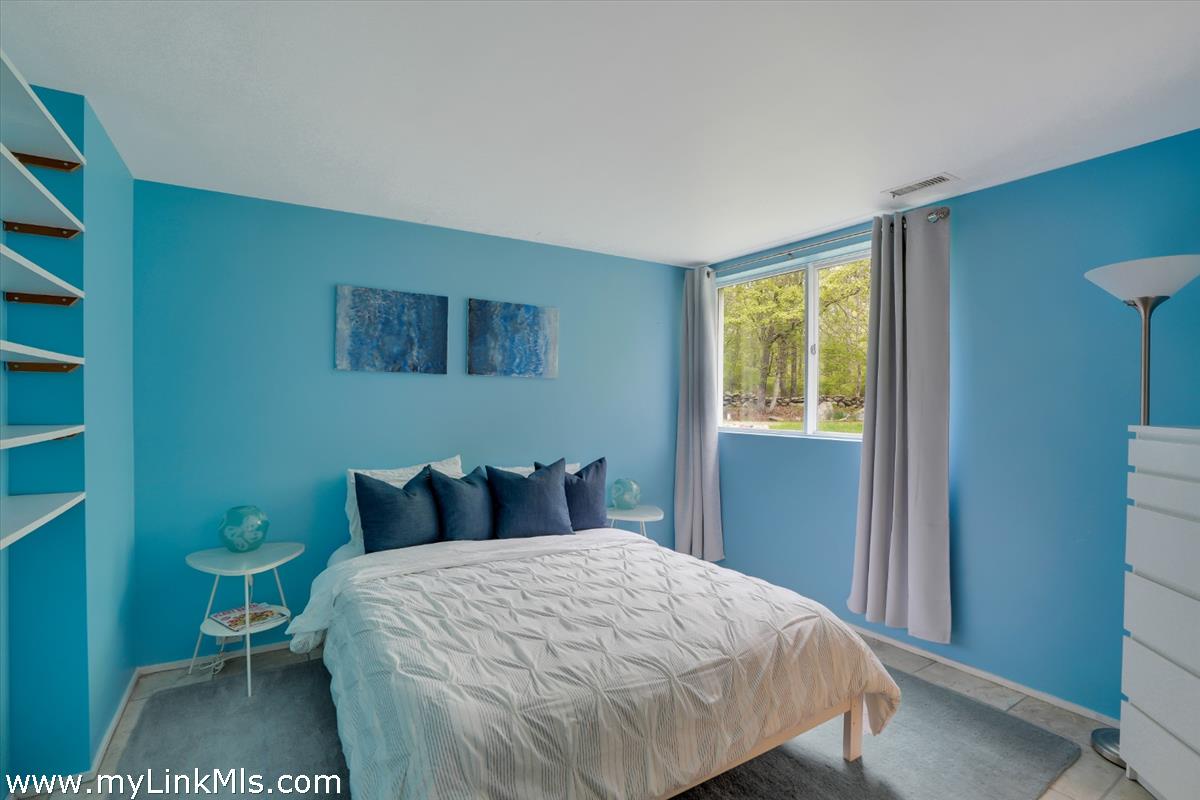 44 Cencelle Chilmark, MA 02535 - Photo 36 of 51