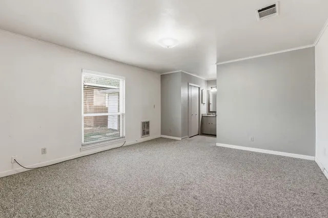 $450,000 | 811 Nixon Street, Lockhart, TX 78644