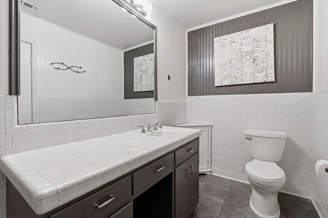 $450,000 | 811 Nixon Street, Lockhart, TX 78644