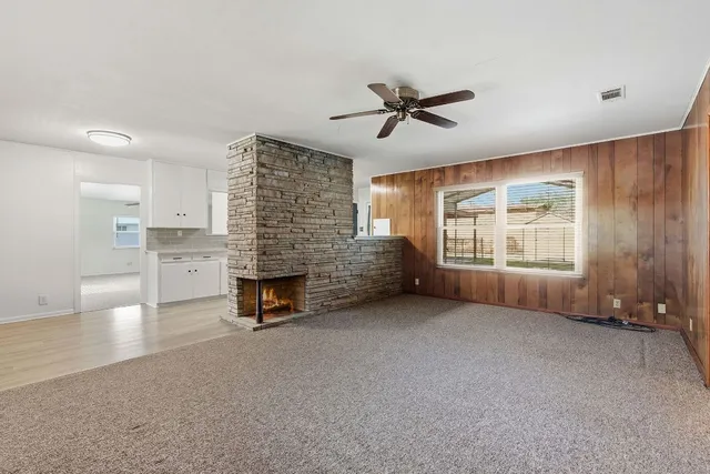 $450,000 | 811 Nixon Street, Lockhart, TX 78644