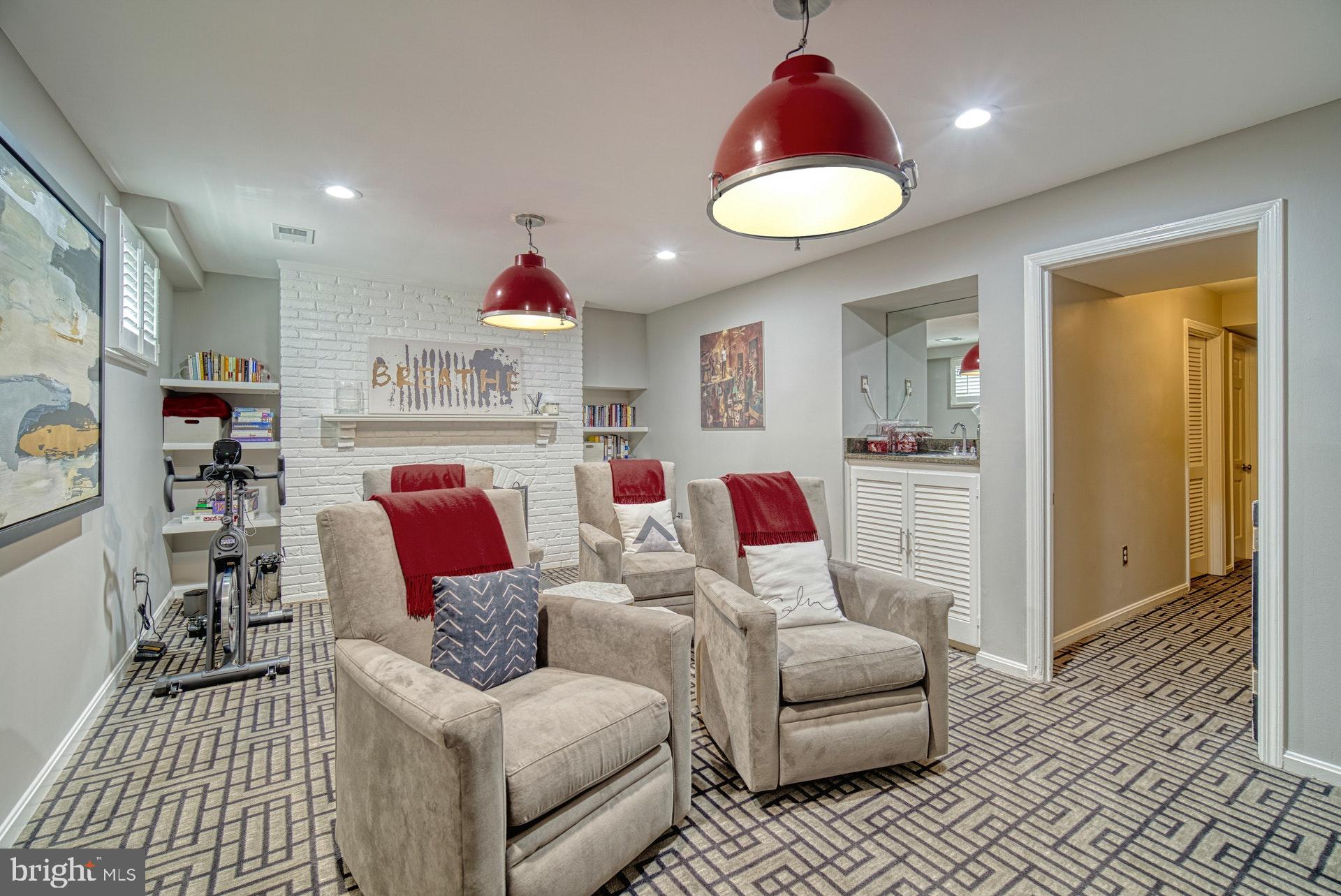 6745 Towne Lane Road McLean, VA 22101 - Photo 22 of 37 Modern and fashionable media room