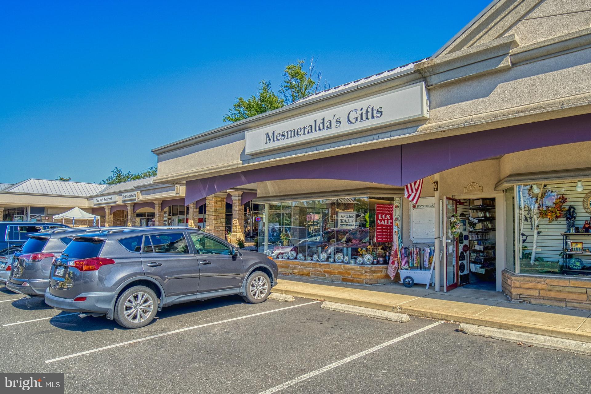 6745 Towne Lane Road McLean, VA 22101 - Photo 31 of 37 Walk to restaurants
