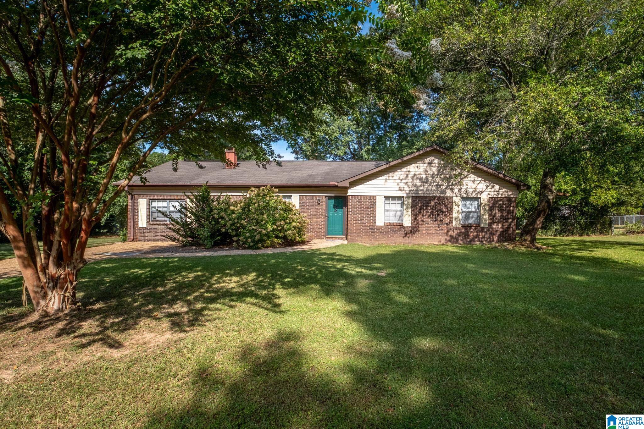 105 Yellowhammer Circle Alabaster, AL 35007 - Photo 1 of 47