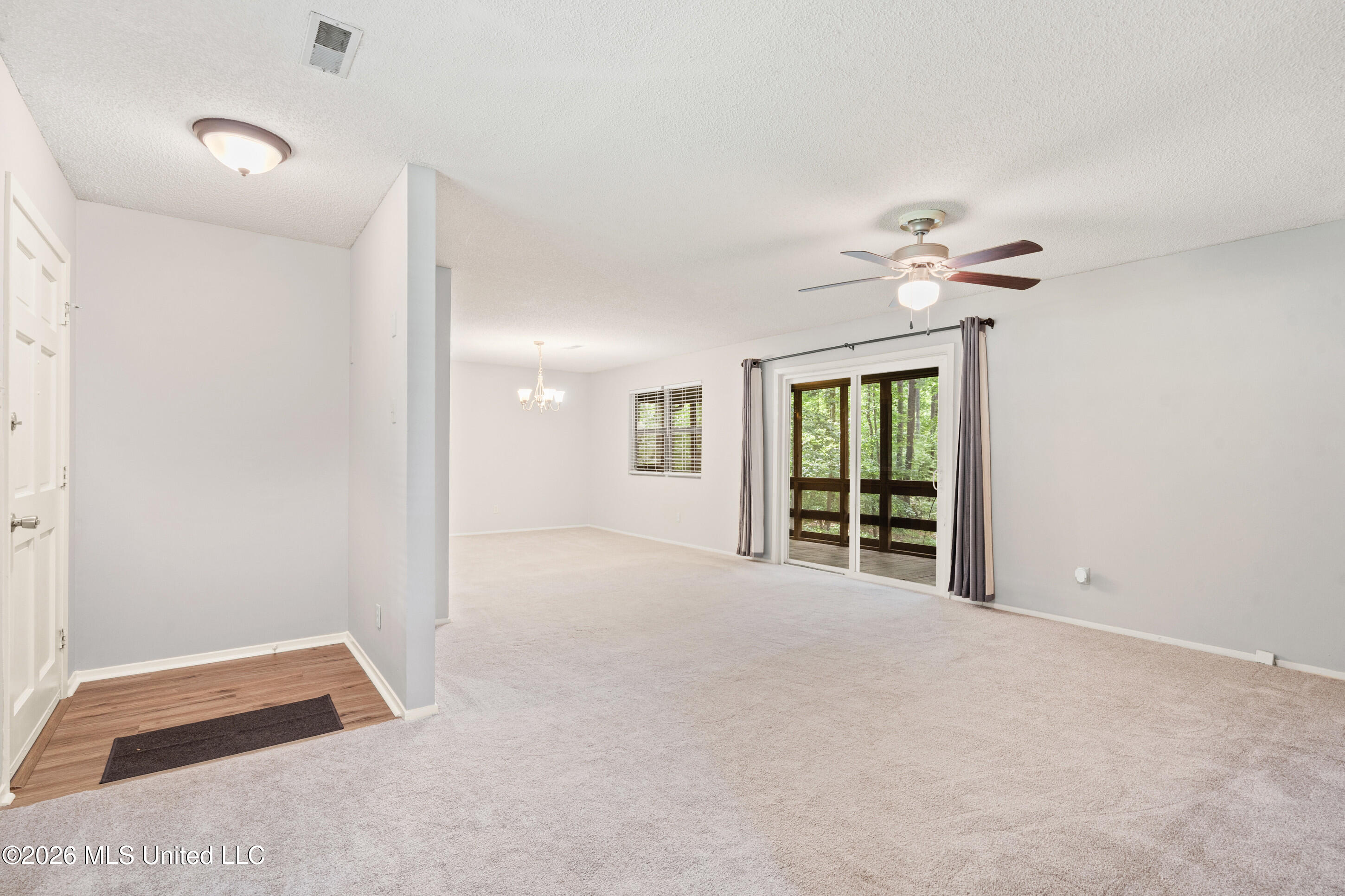 49 Autumn Drive Coldwater, MS 38618 - Photo 7 of 28 autumn family rm