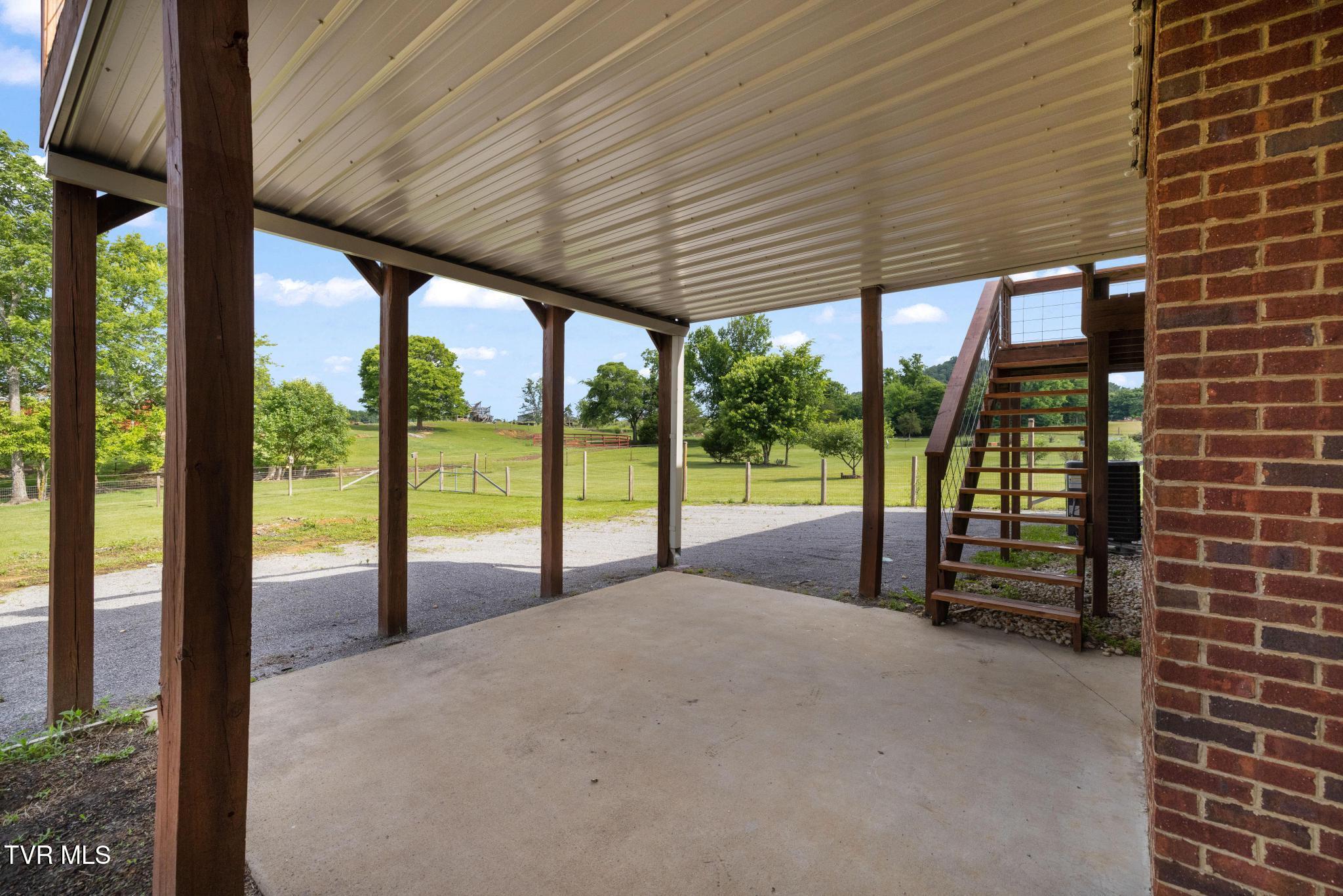 245 Willow Ridge Drive Chuckey, TN 37641 - Photo 11 of 65 IMG_8100