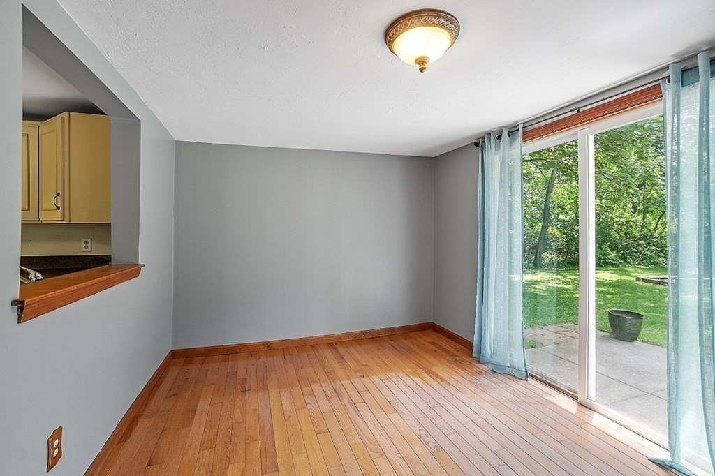 43 Public Road Lancaster, MA 01523 - Photo 8 of 28