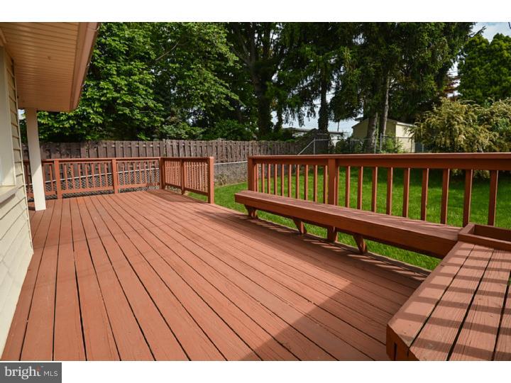 1041 Alpena Road Philadelphia, PA 19115 - Photo 3 of 25 Deck