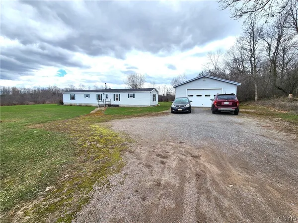 $165,000 | 30697 Highway 12, Clayton, NY 13622