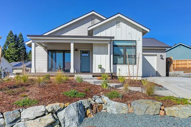 $881,000 | 226 Cameron Court, Grass Valley, CA 95945