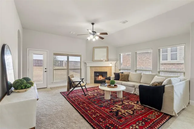 $350,000 | 1020 Broken Wheel Trail, Aubrey, TX 76227