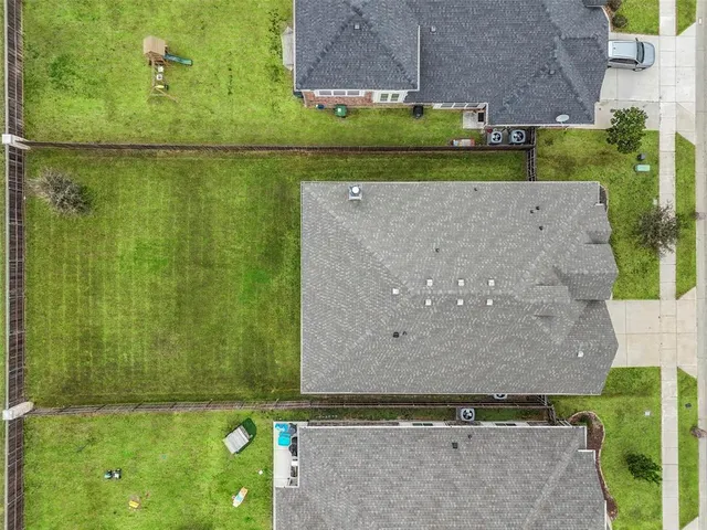 $350,000 | 1020 Broken Wheel Trail, Aubrey, TX 76227