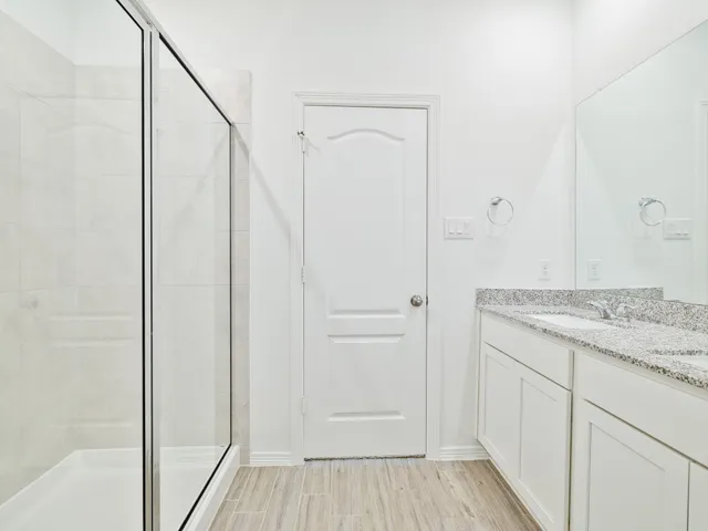 $2,500 | 10711 Catclaw Court, Tomball, TX 77375