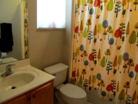 3066 Laurel Ridge Circle Riviera Beach, FL 33404 - Photo 21 of 23 GUEST BATHROOM