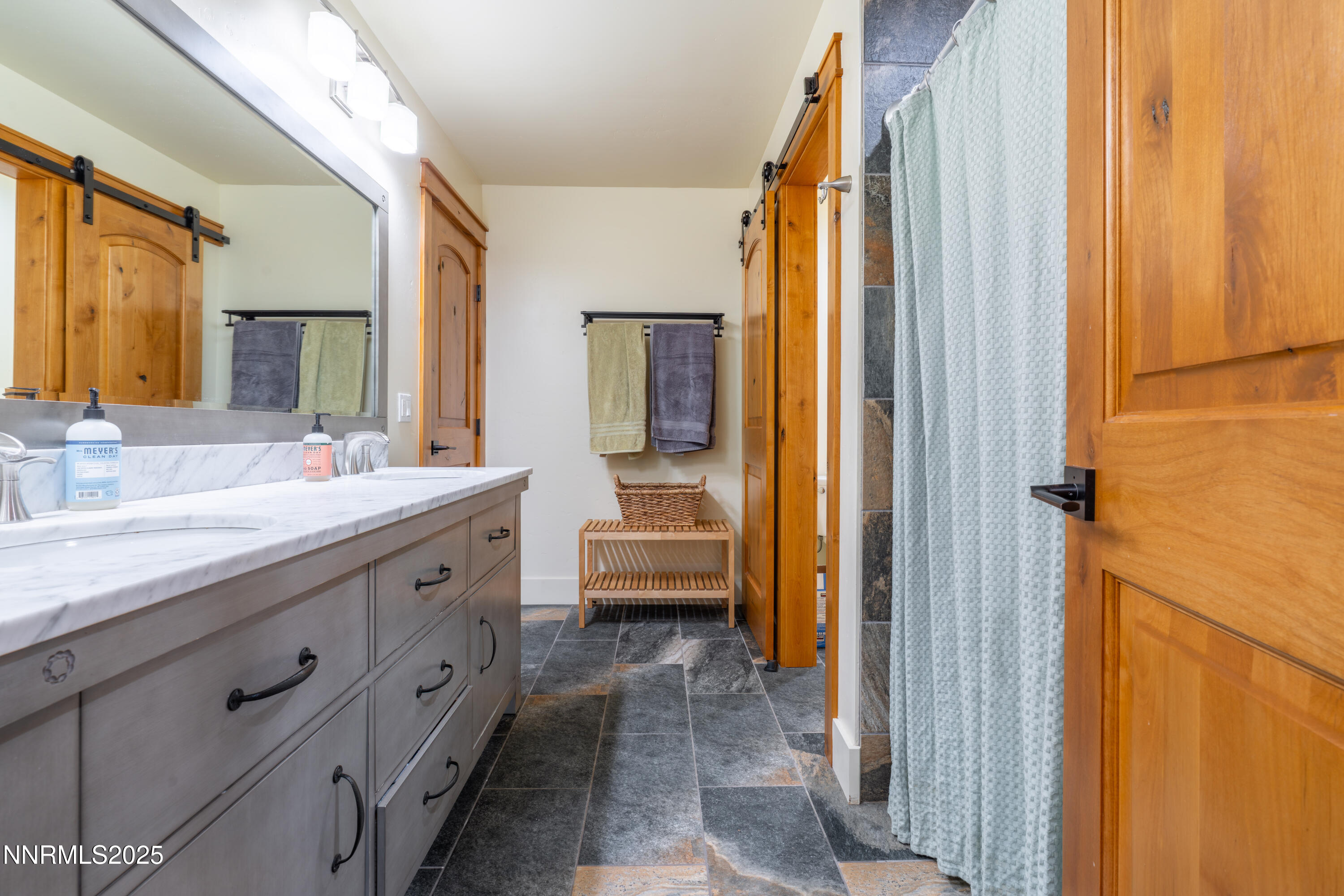 171 Pine Drive Stateline, NV 89449 - Photo 17 of 40 DSC09306-HDR