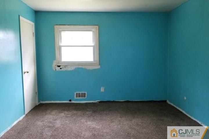 227 Phillips Road Somerset, NJ 08873 - Photo 9 of 16 Gallery Image 9