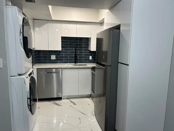 $1,900 | 3250 Northwest 84th Avenue, Sunrise, FL 33351