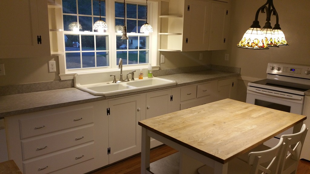 224 Brookfield Road Sturbridge, MA 01518 - Photo 7 of 30