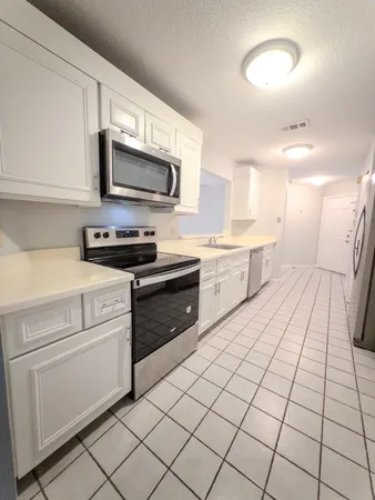$3,200 | 9867 Northwest 1st Court, Plantation, FL 33324