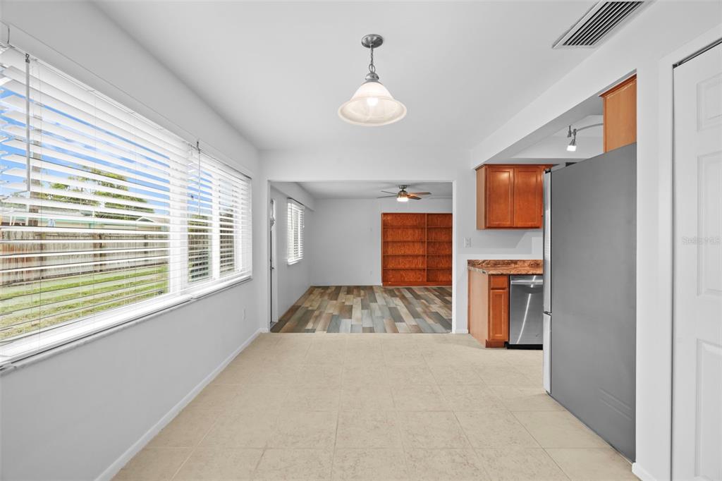 2169 Pine Ridge Drive Clearwater, FL 33763 - Photo 23 of 51