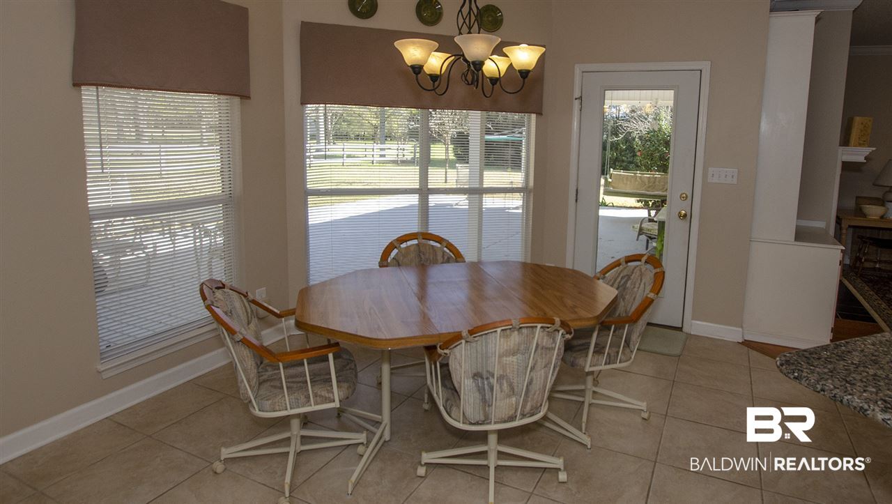 25568 Austin Road Daphne, AL 36526 - Photo 9 of 43 Breakfast Area