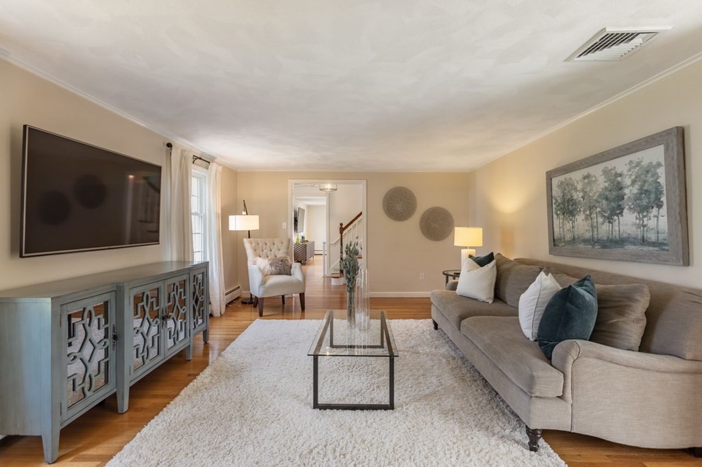 8 Juniper Road Lynnfield, MA 01940 - Photo 20 of 41 Gallery Image 20
