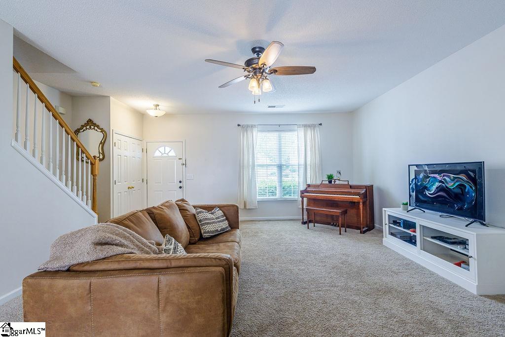 211 Braelock Drive Greer, SC 29650 - Photo 5 of 30