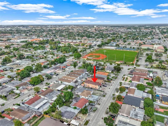 $420,000 | 2614 West 8th Court, Hialeah, FL 33010