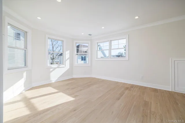 $3,650 | 8 1st Street, Lynbrook, NY 11563