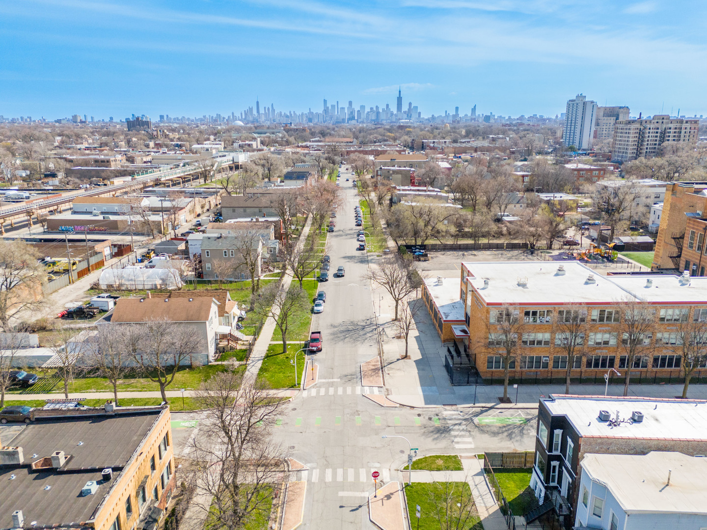 4140 West Maypole Avenue, Unit 2 Chicago, IL 60624 - Photo 23 of 24 a view of a city
