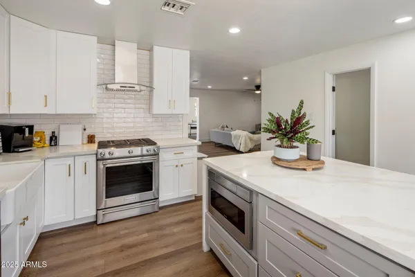 $3,700 | 8022 East Columbus Avenue, Scottsdale, AZ 85251