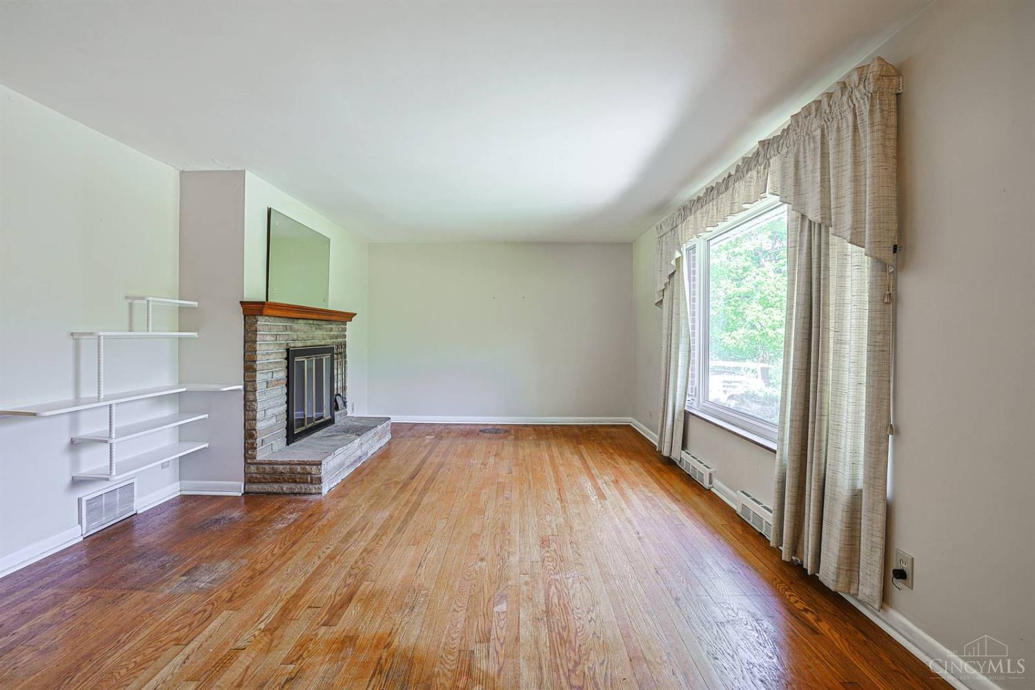 3977 Cornell Road Sharonville, OH 45241 - Photo 4 of 22 Gallery Image 4
