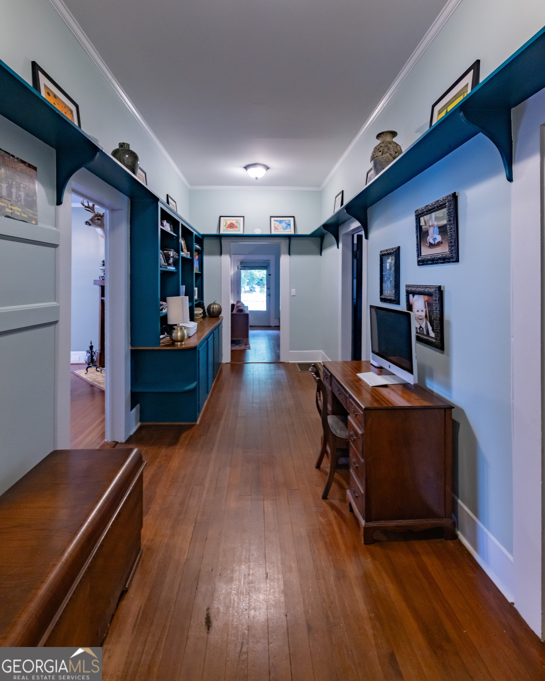 308 Howell Street Thomaston, GA 30286 - Photo 18 of 46 a living room with furniture and a wooden floor