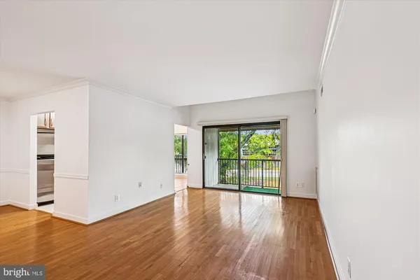 $280,000 | 300 Hilltop Lane, Unit 300I, Annapolis, MD 21403