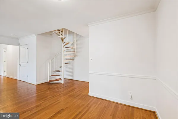 $280,000 | 300 Hilltop Lane, Unit 300I, Annapolis, MD 21403