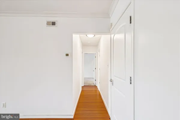 $280,000 | 300 Hilltop Lane, Unit 300I, Annapolis, MD 21403