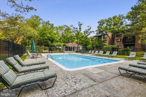 $280,000 | 300 Hilltop Lane, Unit 300I, Annapolis, MD 21403