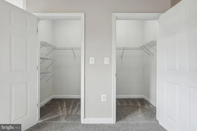 $2,600 | 42379 Goldenseal Square, Brambleton, VA 20148