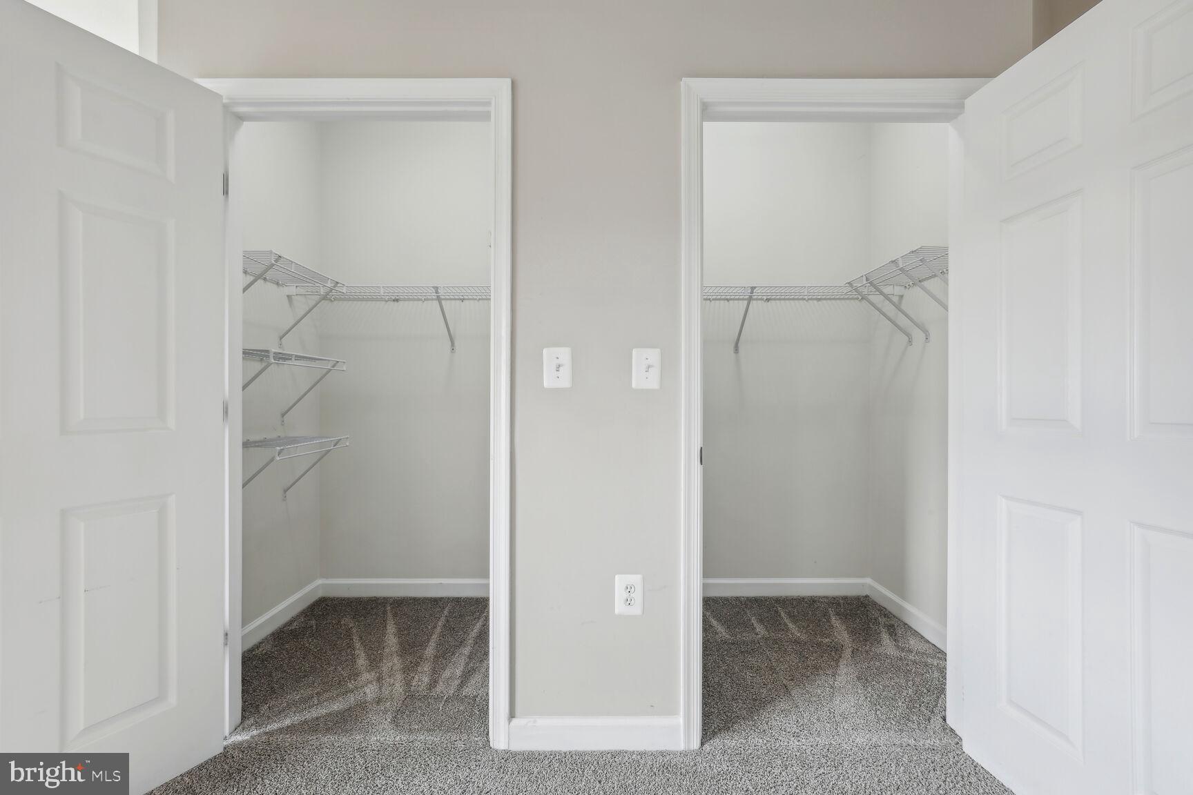 42379 Goldenseal Square Brambleton, VA 20148 - Photo 17 of 20 a view of an empty room